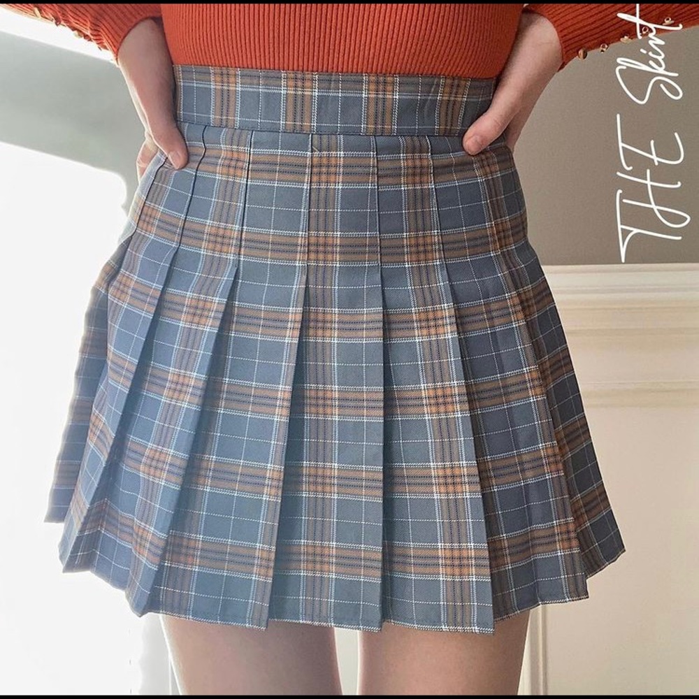 Fashion Evynn Apparel ‘The Skirt’ Fall 2020